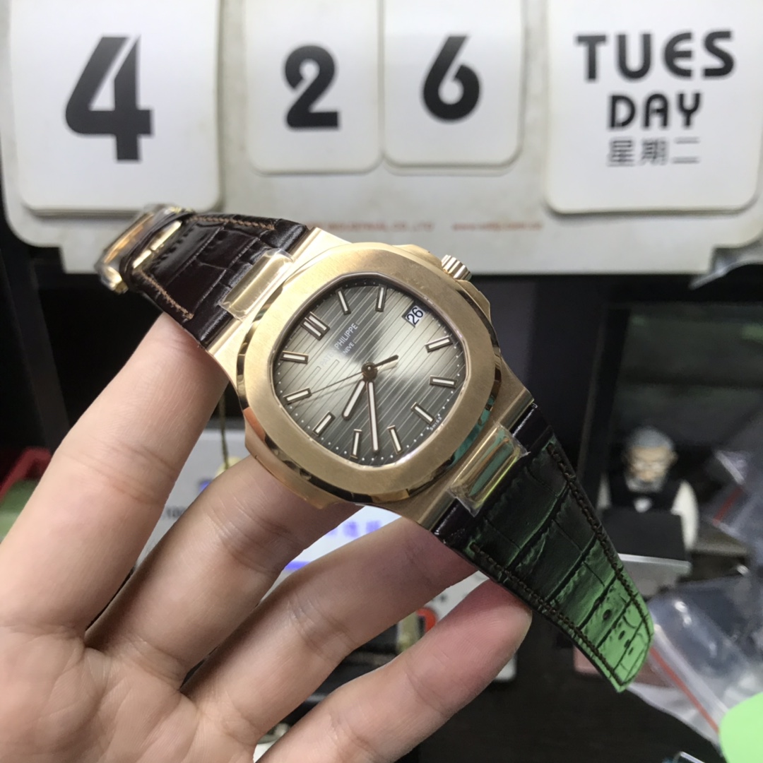 Patek Philippe Nautilus series 5711R, charcoal grey dial, 40mm size.