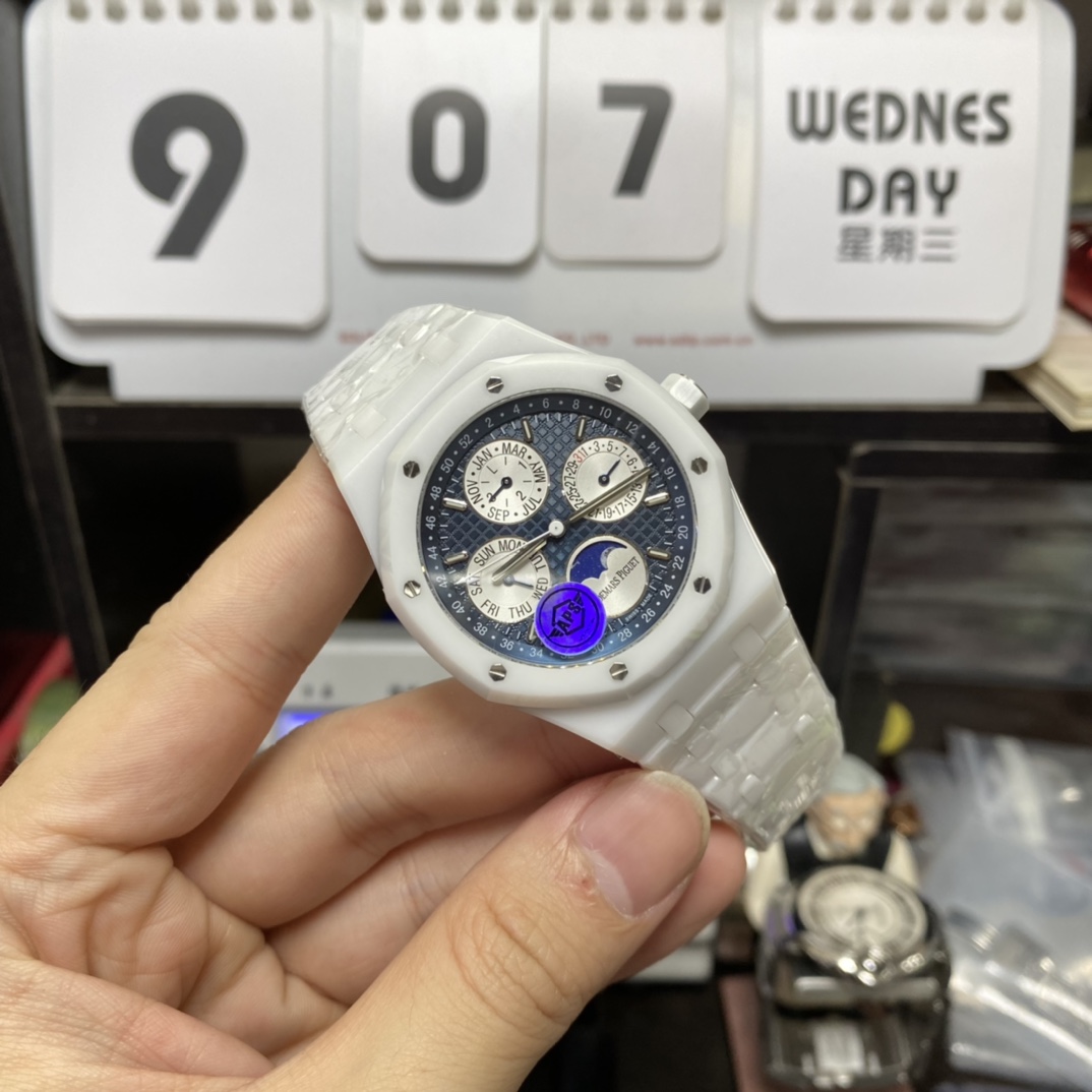 Audemars Piguet Royal Oak Offshore Series 26579CB.OO.1225CB.01, White Ceramic Blue Dial Full Ceramic Case Complete, Date Day Month Moon Phase Functions, 41mm size.