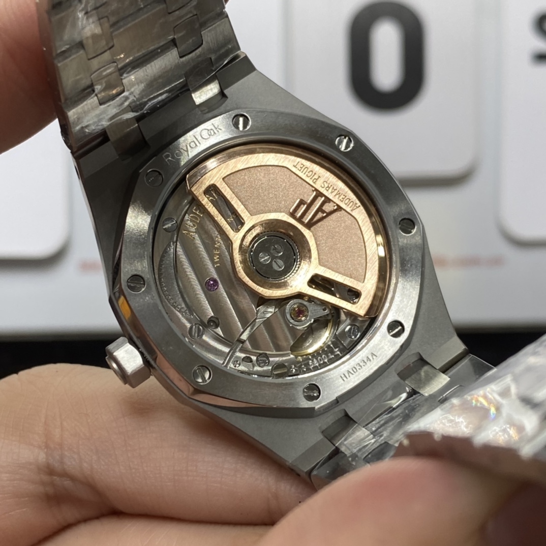 Audemars Piguet Royal Oak Offshore Series 77451ST.ZZ.1361ST.04, Blue Dial Gem-Set Bezel Mechanical Movement, 34mm Size.