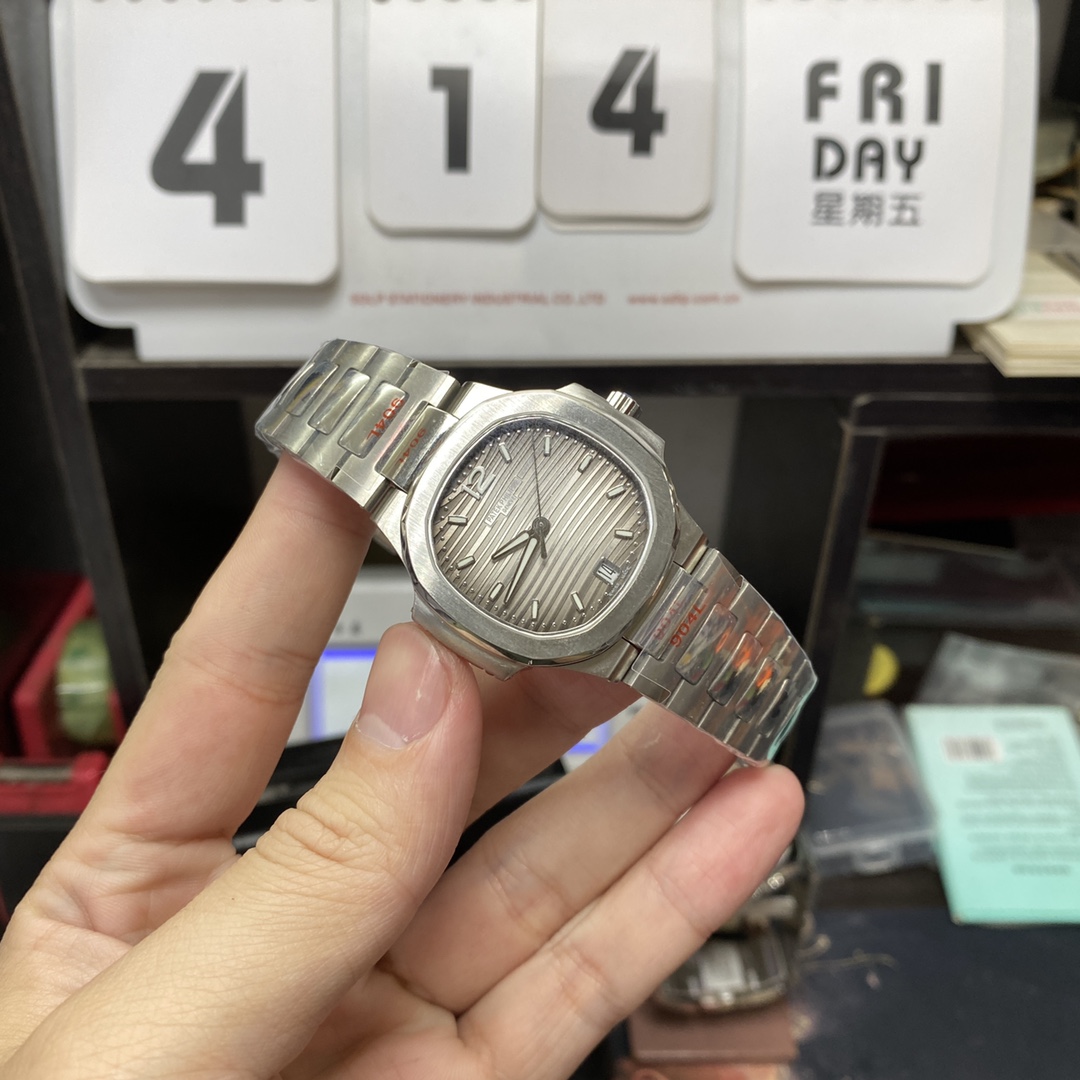 Patek Philippe Nautilus series 71181A-011, Coffee Dial and Steel Bracelet, 35.2mm size WOMEN.