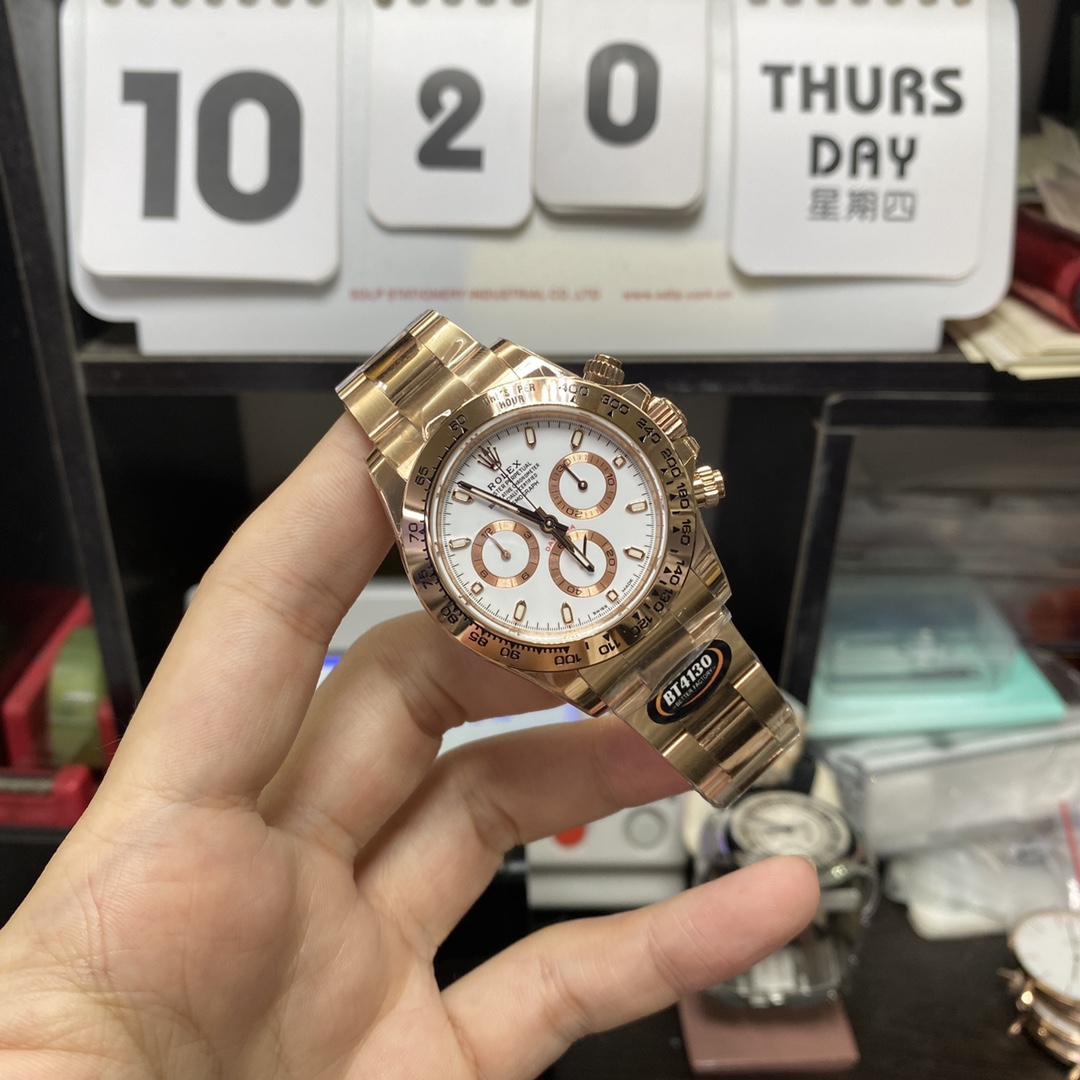 Rolex Cosmograph Daytona Series m116505-0010, rose gold case and white dial, 40mm size.