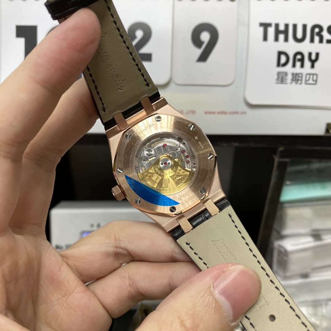 Audemars Piguet Royal Oak Offshore Series 15400 rose gold case full diamond 41mm size