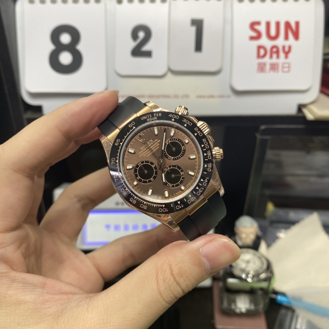Rolex Cosmograph Daytona Series M116515LN-0041, Rose Gold Case Coffee Dial, 40mm size.