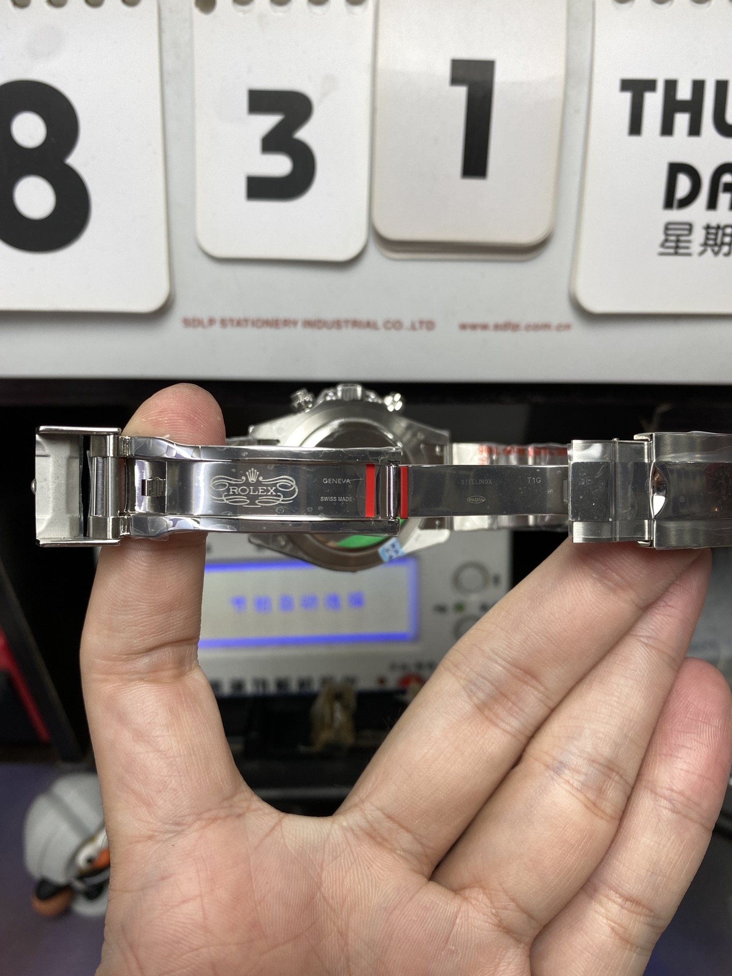 Rolex Cosmograph Daytona Series RAINBOW DAYTONA  sliver case, Diamond scale, 40mm size.