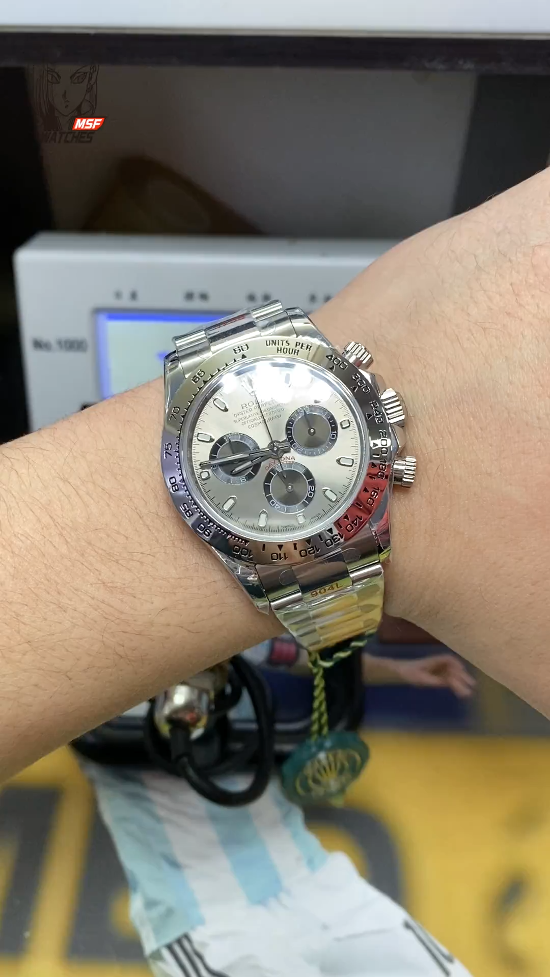 Rolex Cosmograph Daytona Series 904L STEEL BREZEL GREY DIAL PERSIDENT STRAP, 40mm size.