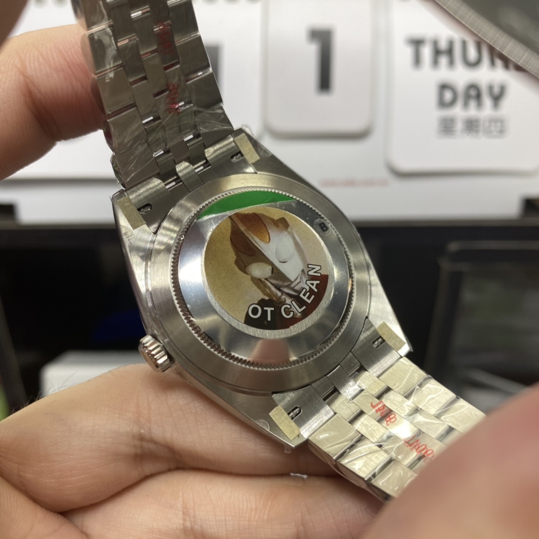 Rolex Datejust Series m126334-0028, Latest Mint Green Dial Fluted Bezel, 41mm Size.