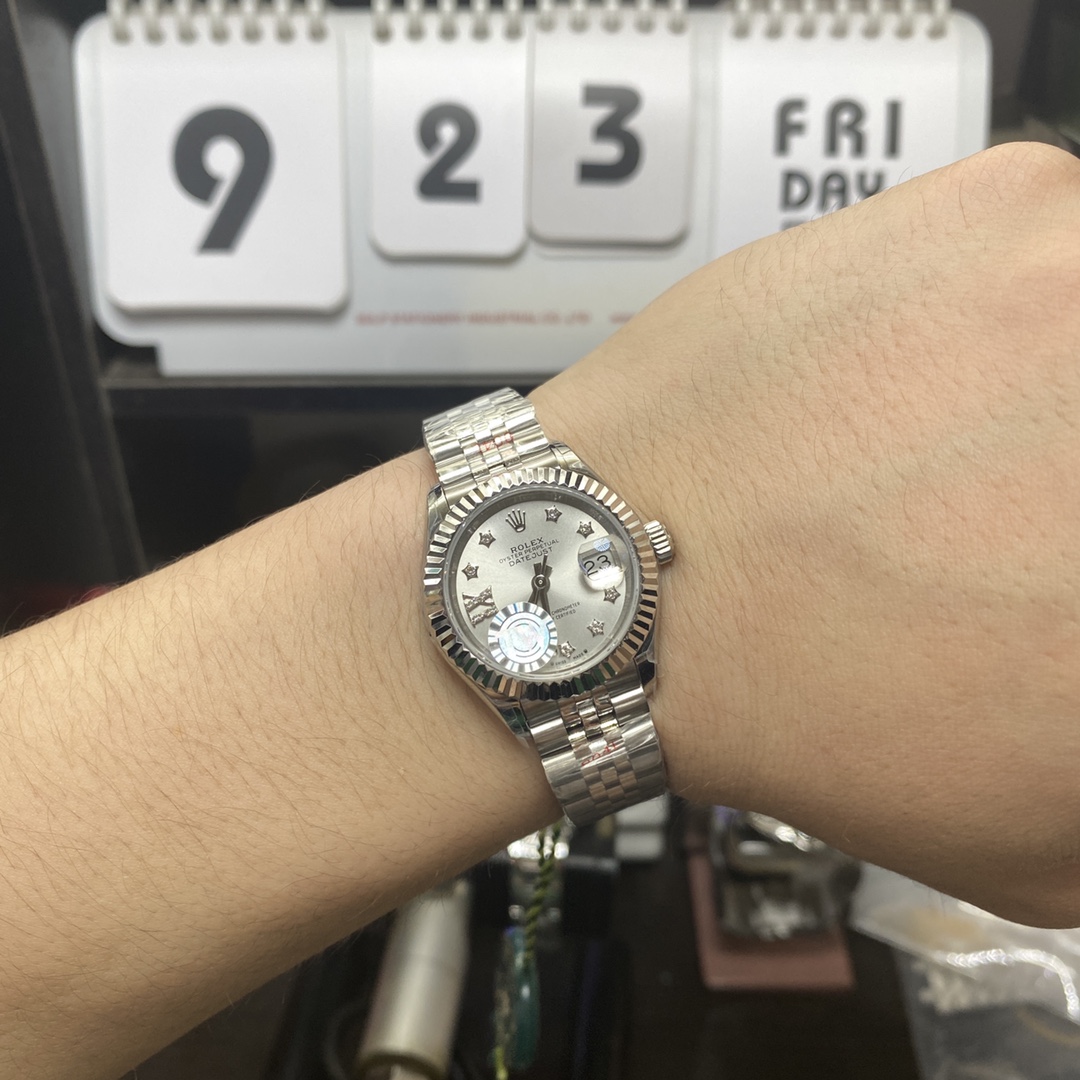 Rolex Datejust Series m279174-0021, Sunburst Silver Dial with Star-Shaped Diamond Hour Markers, 28mm Size, Five-Link Steel Bracelet.