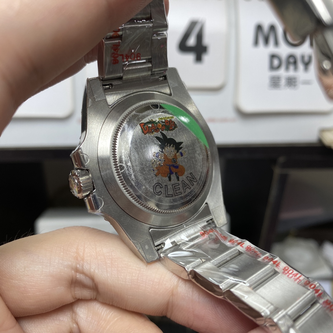 Rolex Submariner Series 114060-0002, No-Date Black Submariner, 40mm size.