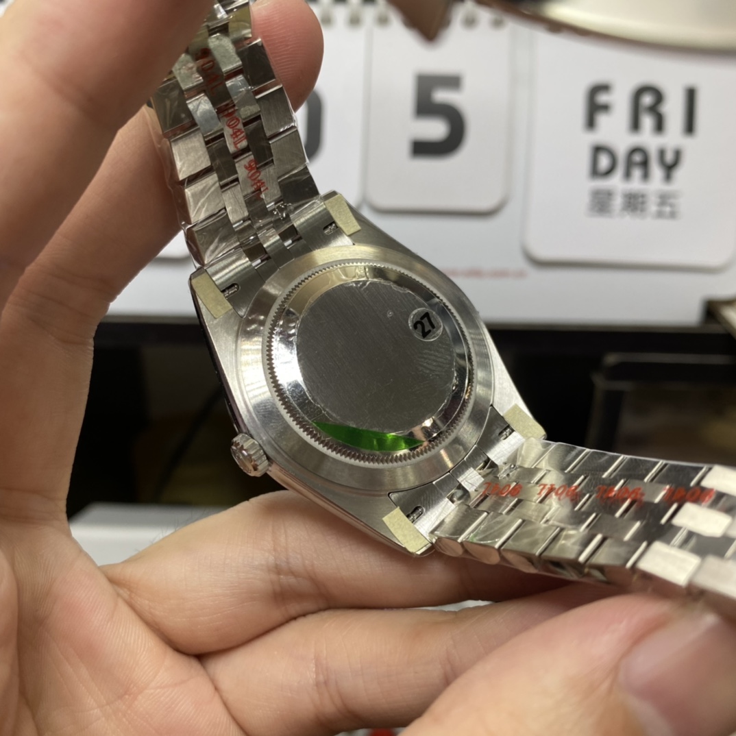 Rolex Datejust Series m126334-0014, Grey Dial, 41mm size, Jubilee stainless steel bracelet.