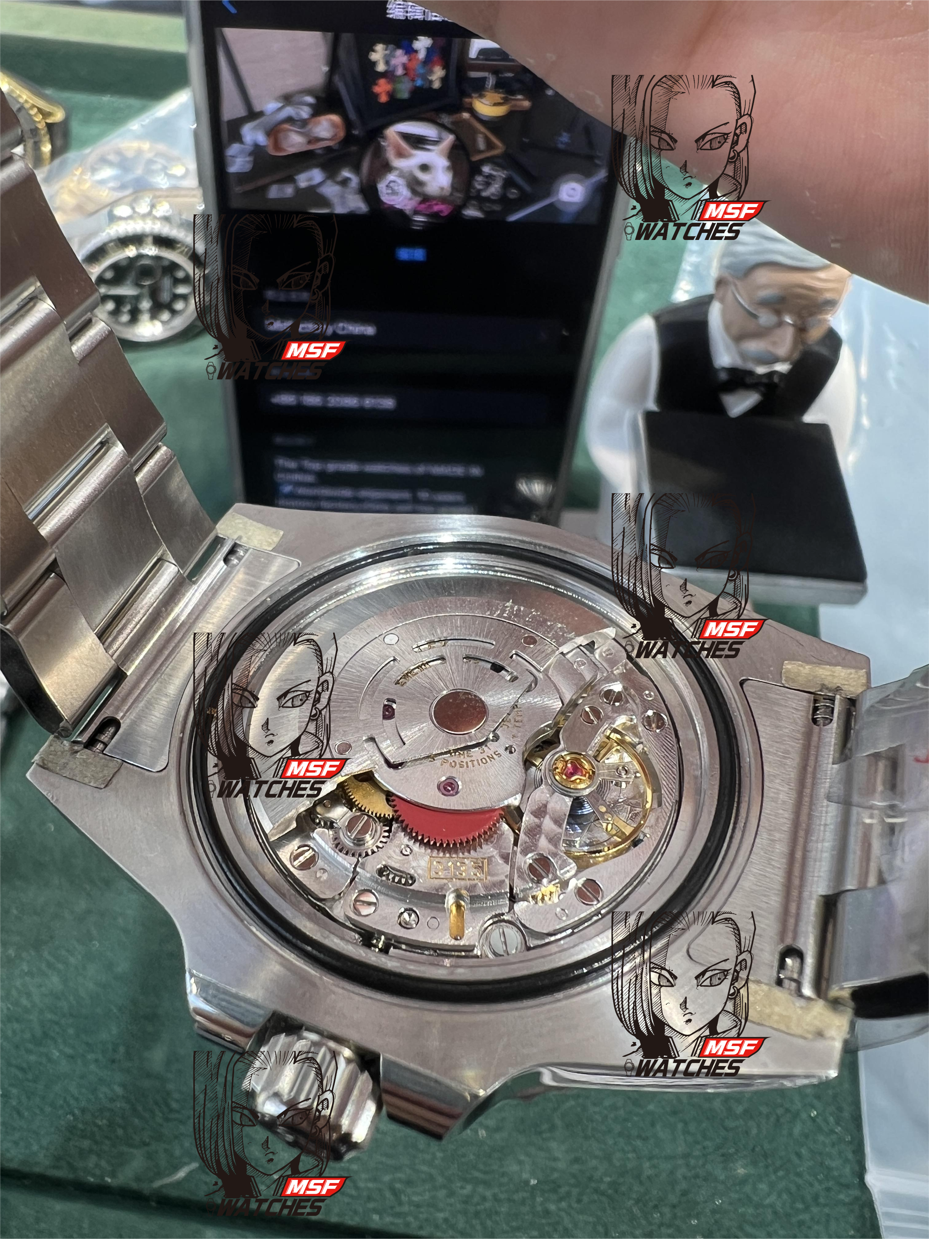 Rolex Submariner series PHANTOMLAB&ROLEX co-branded crystal series watch size 40㎜ PMMA crystal case with 3135 blue spring mechanical movement imported from Thailand rubber strap