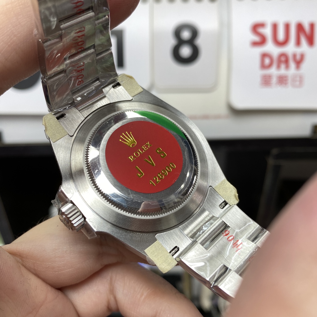 Rolex Air-King series M126900-0001, Green Hand, 40mm size.