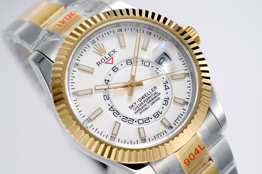 Rolex SKY-DWELLER series white Dial 18k gold brezel,  18k gold-Steel Bracelet ,Month Date and GMT Dual Time Zone Functions, 42mm Size.