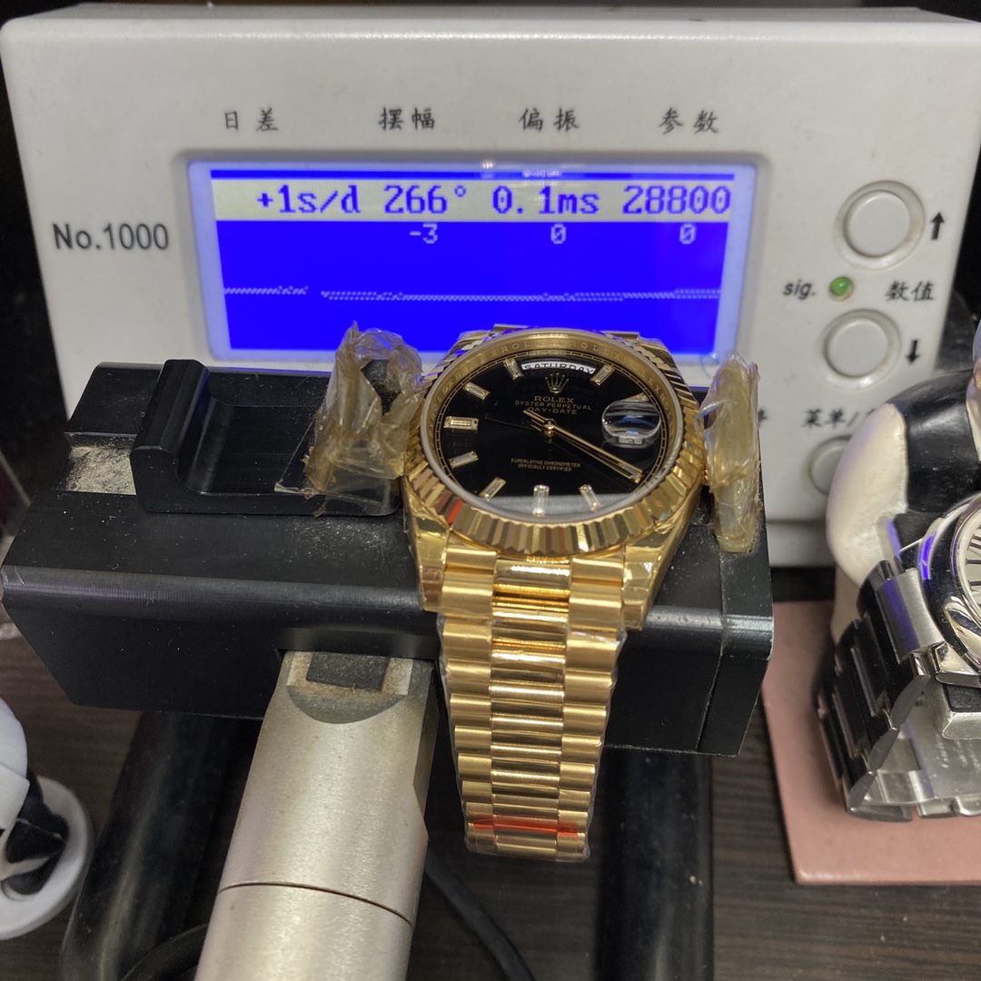 Rolex Day-Date Series m228238-0067, Ice Sugar Diamond Black Dial All-Gold Design, 40mm Size.