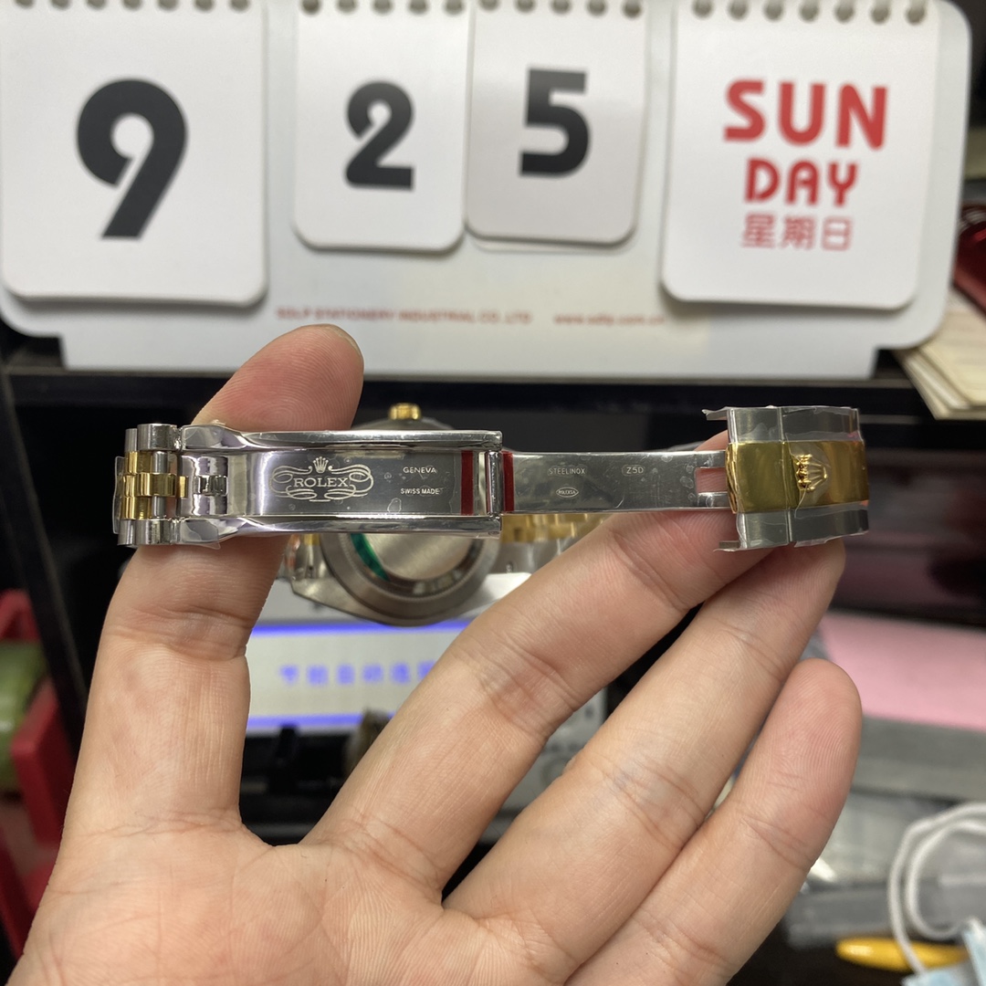 Rolex Datejust series m126333-0016, Two-Tone Gold Case White Dial with Stick Hour Markers, 41mm size.