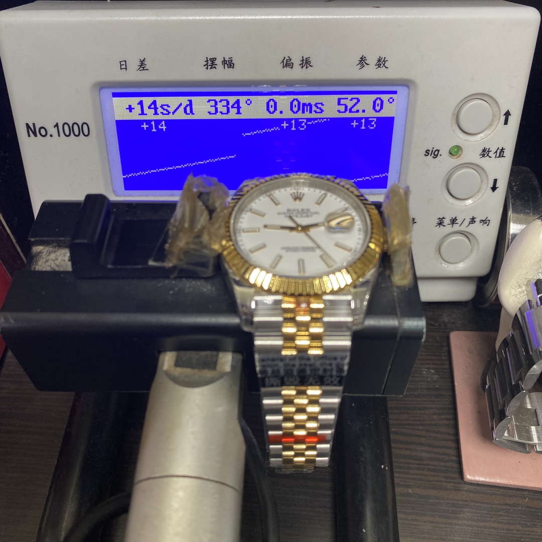 Rolex Datejust series m126333-0016, Two-Tone Gold Case White Dial with Stick Hour Markers, 41mm size.