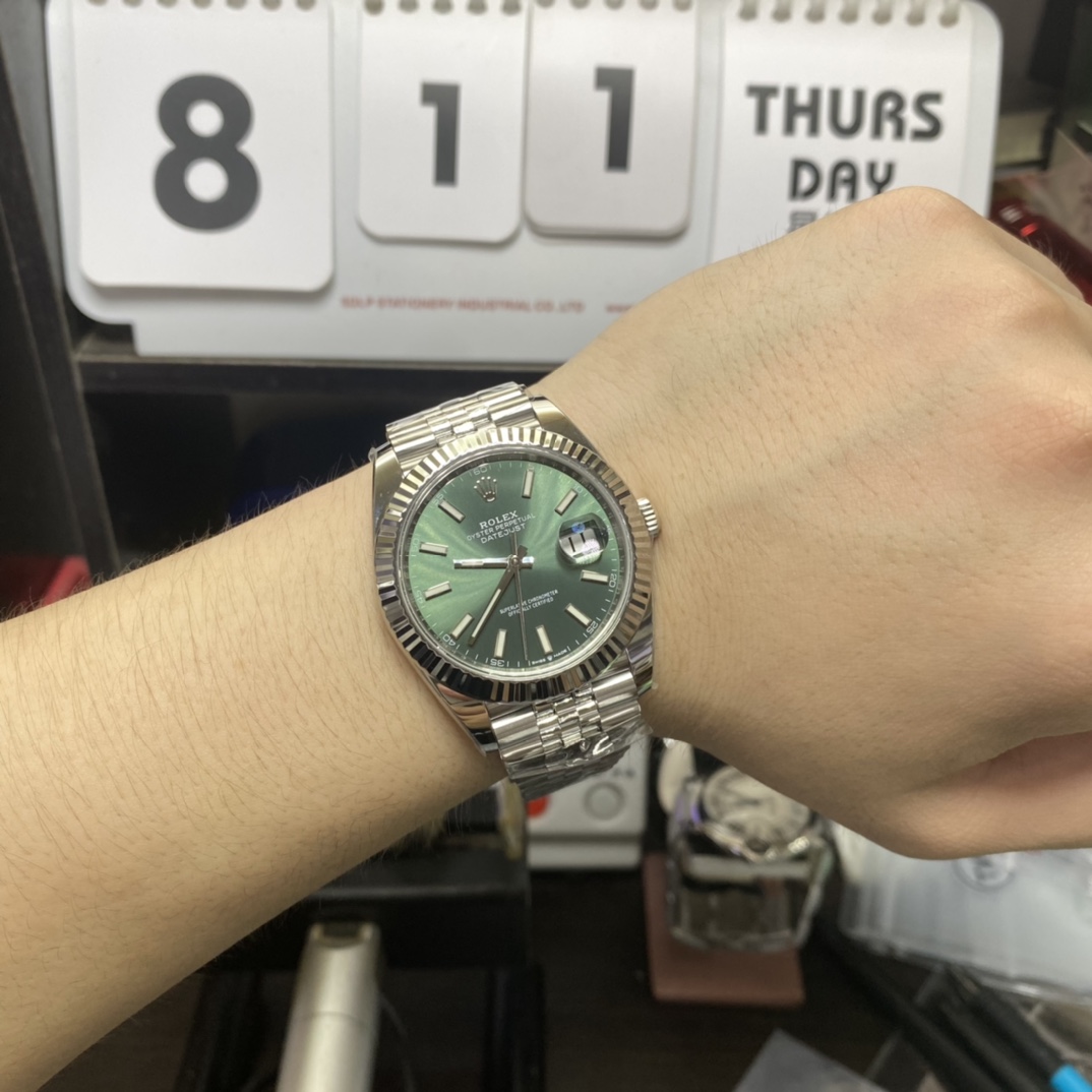 Rolex Datejust Series m126334-0028, Latest Mint Green Dial Fluted Bezel, 41mm Size.