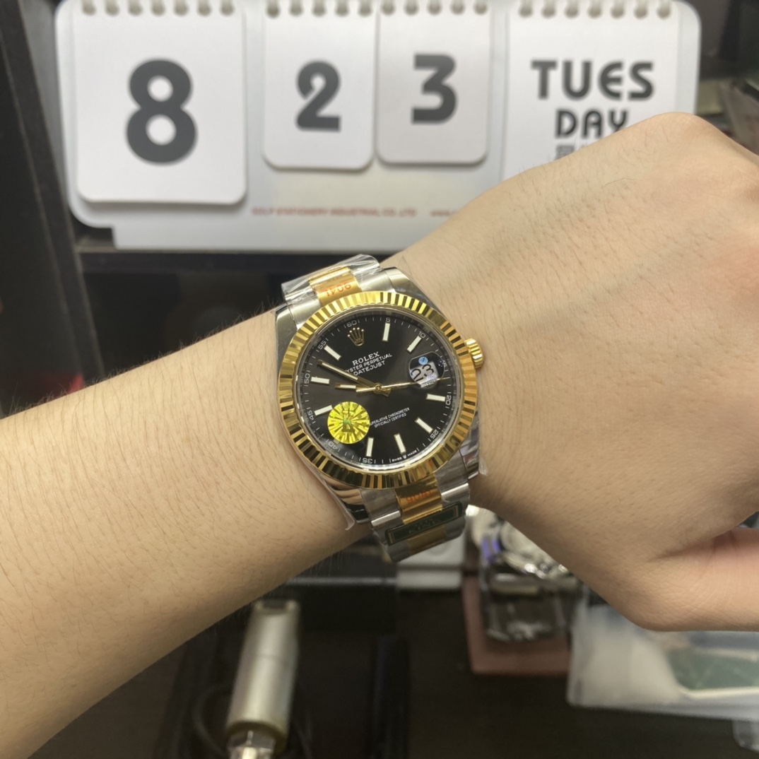 Rolex Datejust series m126333-0013, Two-Tone Gold Case Black Dial with Stick Hour Markers, 41mm size, Oyster stainless steel bracelet.