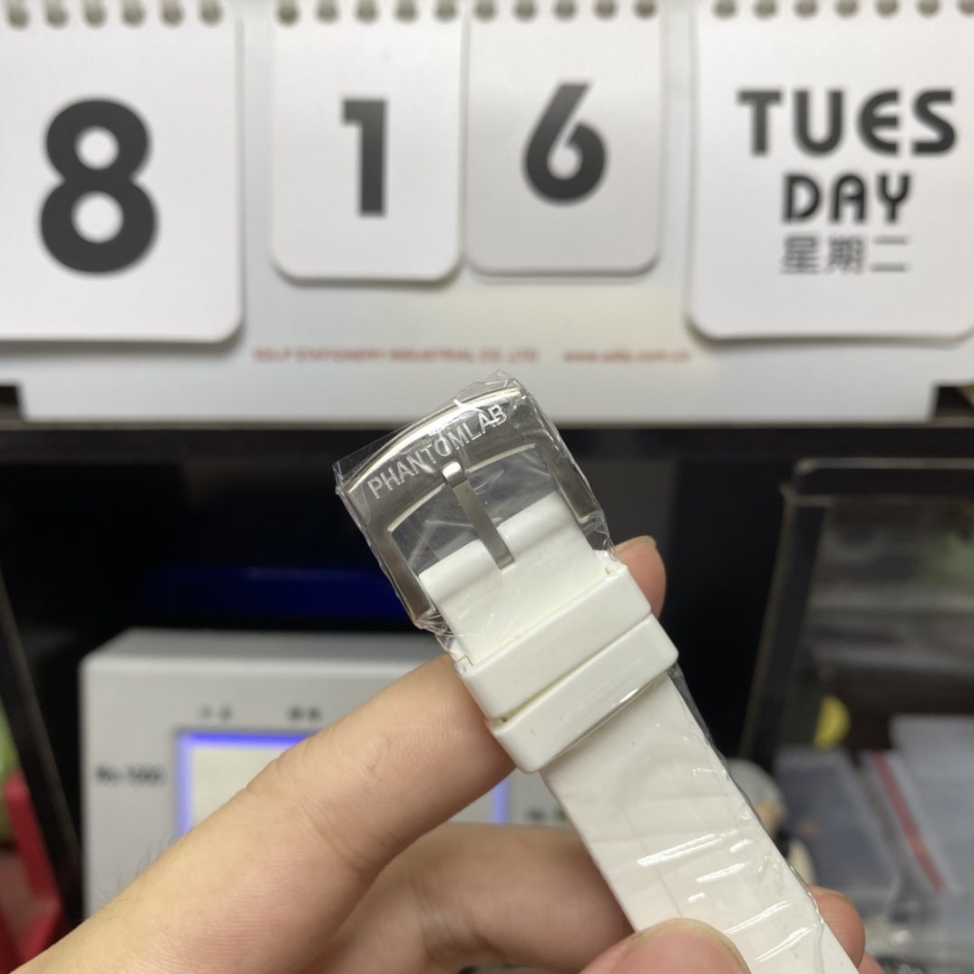 Rolex Submariner series PHANTOMLAB&ROLEX co-branded crystal series watch size 40㎜ PMMA crystal case with 3135 blue spring mechanical movement imported from Thailand rubber strap