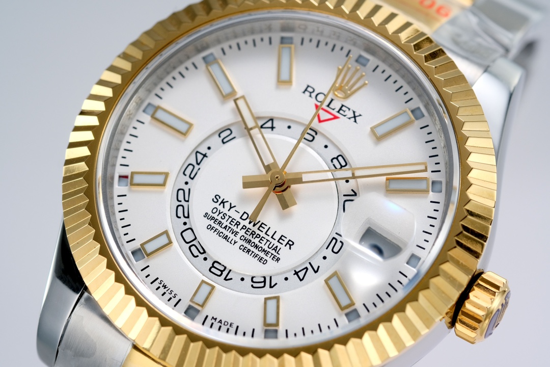 Rolex SKY-DWELLER series white Dial 18k gold brezel,  18k gold-Steel Bracelet ,Month Date and GMT Dual Time Zone Functions, 42mm Size.