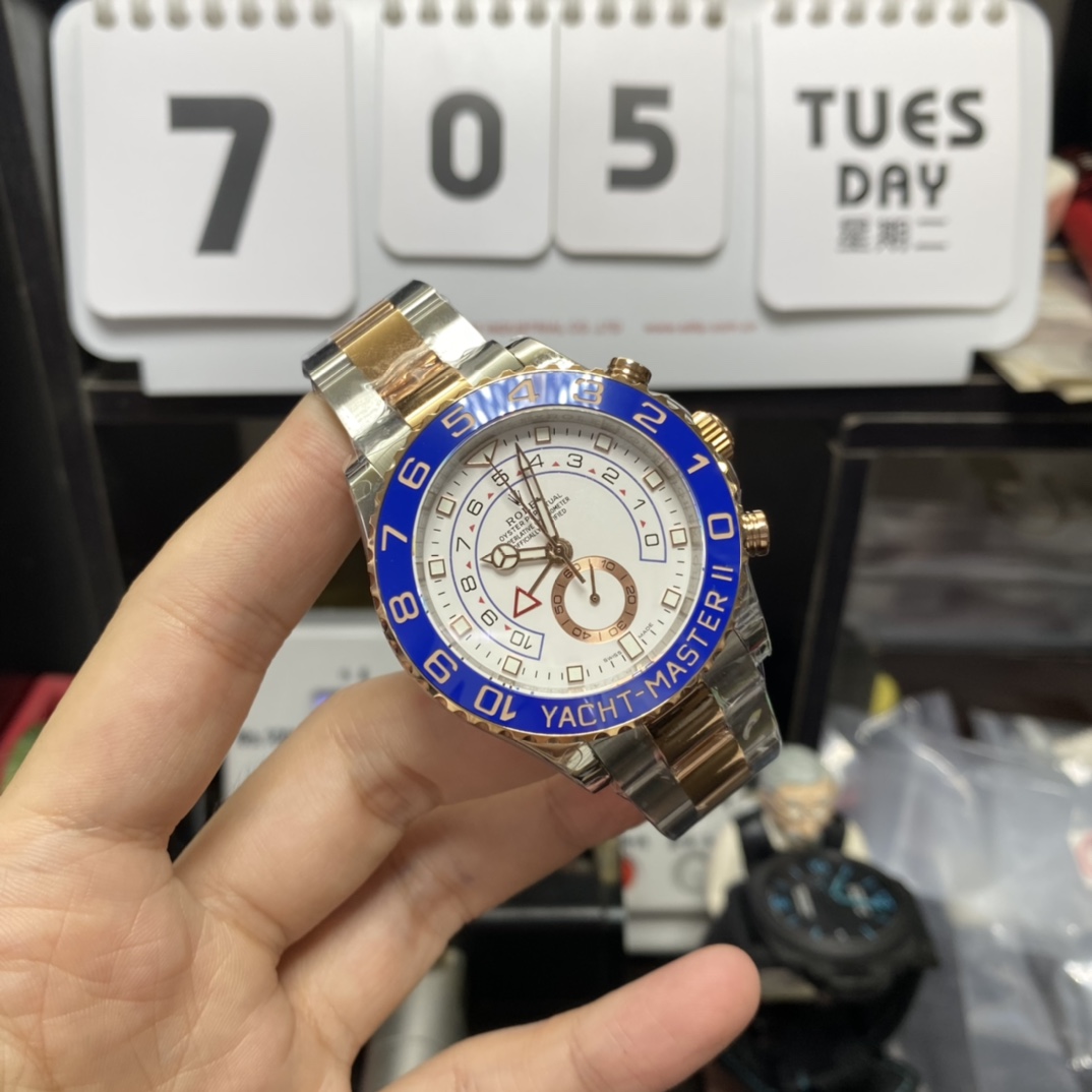 Rolex Yacht-Master series m116681-0002, Blue Ceramic Bezel White Dial Steel Bracelet, Chronograph function, 44mm size.