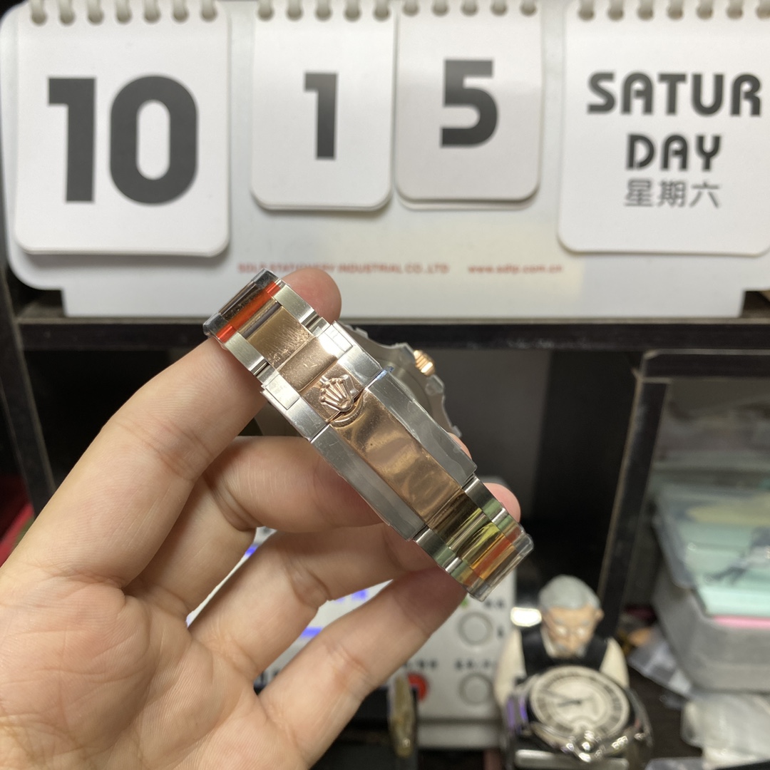 Rolex GMT-Master II Series m126711chnr-0002, Sand Dial Rose Gold Case, 40mm Size.