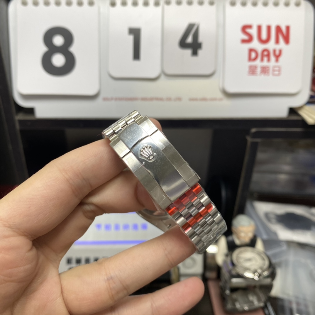 Rolex Datejust Series m126234-0031, Pink Dial Roman Numeral Markers Diamond Bezel, 36mm Size.