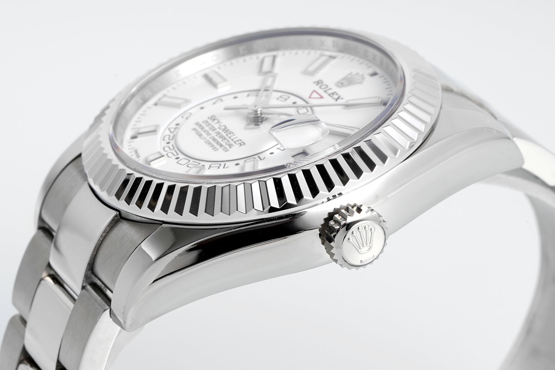 Rolex SKY-DWELLER series white Dial Steel Bracelet ,Month Date and GMT Dual Time Zone Functions, 42mm Size.
