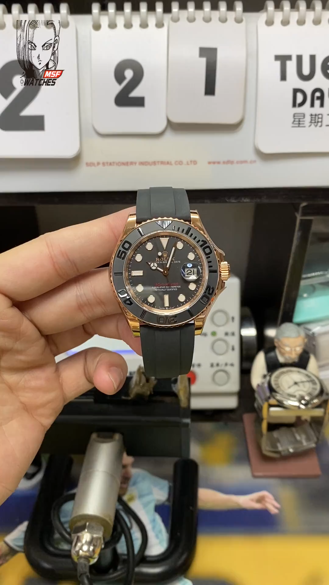 Rolex Yacht-Master Series 116655-Oysterflex bracele, Rose Gold Yacht, 40mm Size.