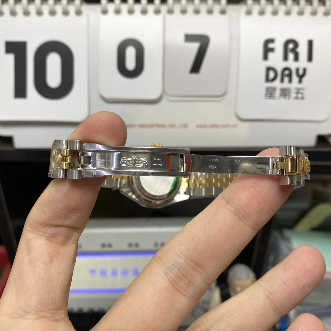 Rolex Datejust Series Intergold shell white square drill graduated, 28mm Size