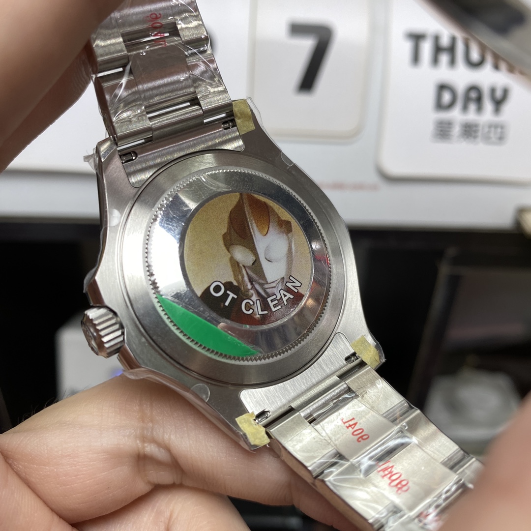 Rolex Yacht-Master Series m126622-0001, Grey Yacht Steel Bracelet Model, 40mm size.