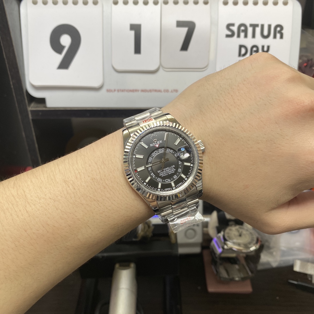 Rolex SKY-DWELLER series m326934-0005, Black Dial Steel Bracelet ,Month Date and GMT Dual Time Zone Functions, 42mm Size.