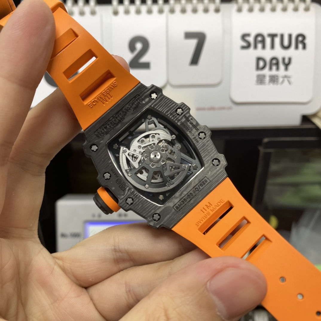 Richard Mille Men's Collection series RM35-02, Carbon Fiber Case, Malaysian Rubber Strap.