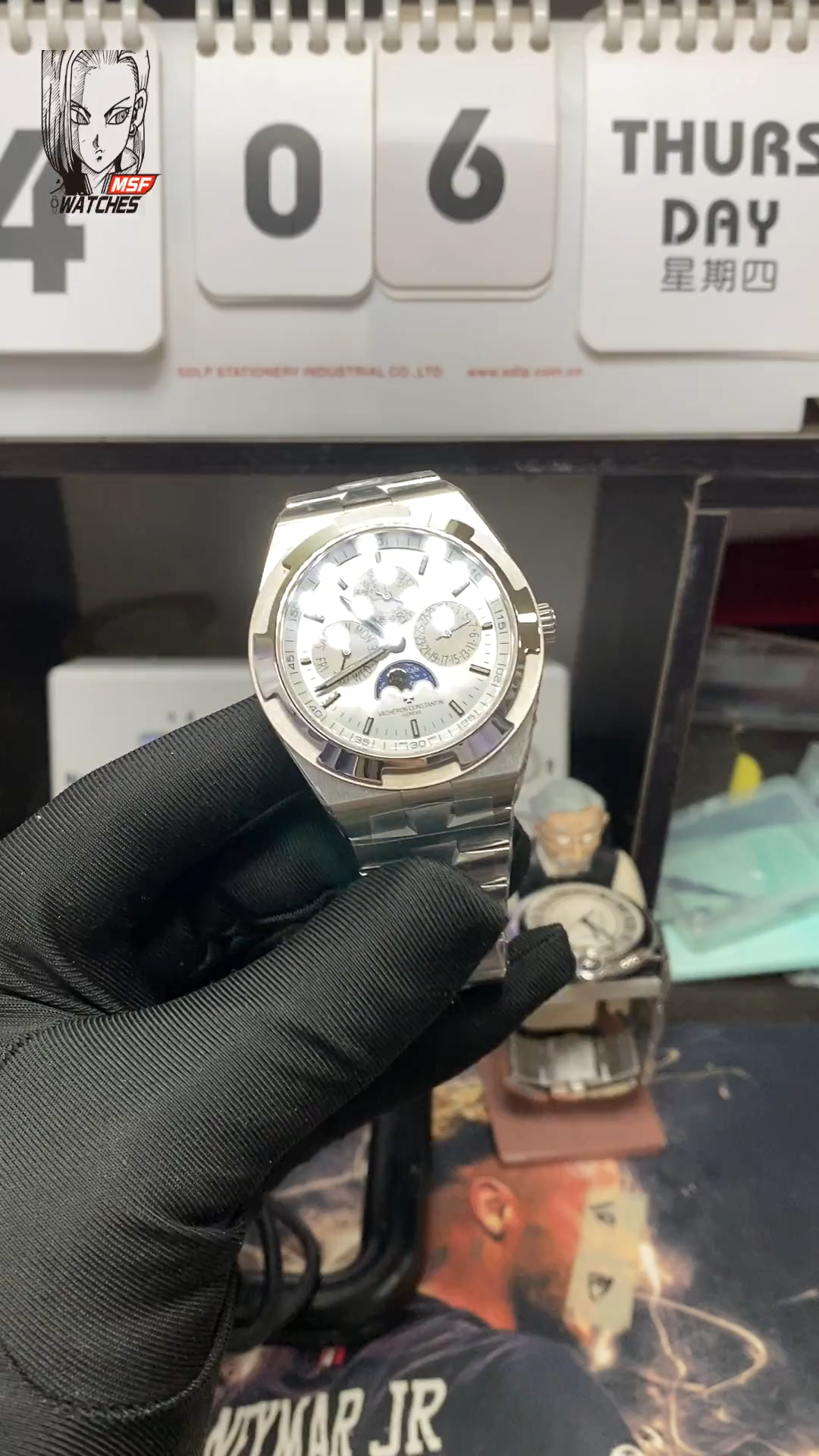 Vacheron Constantin Overseas series Multi-functional perpetual calendar, WHITE Dial with Steel Bracelet, 41.5mm Size.