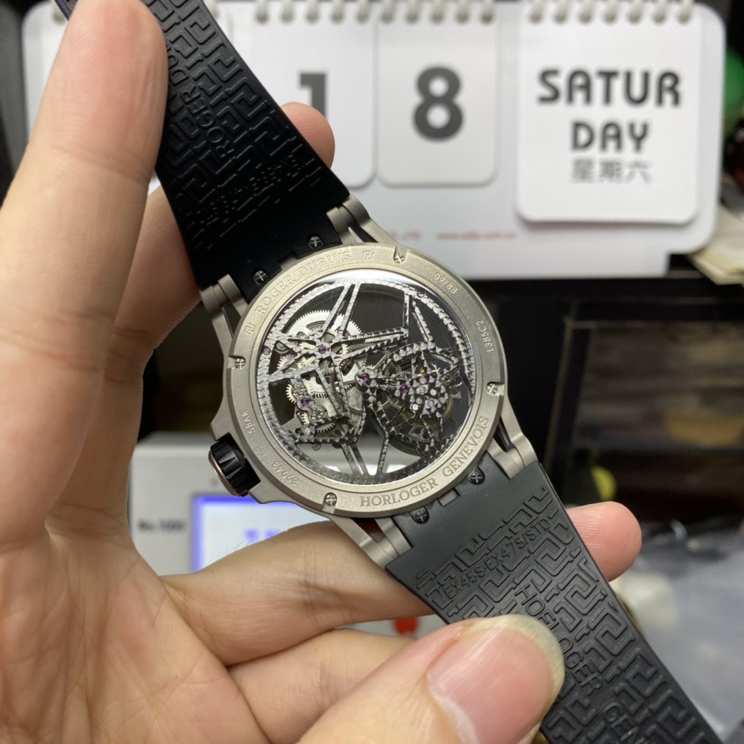 Roger Dubuis Royal Oak Series RDDBEX0479, Black Rubber Strap Titanium Case, 45mm Size.