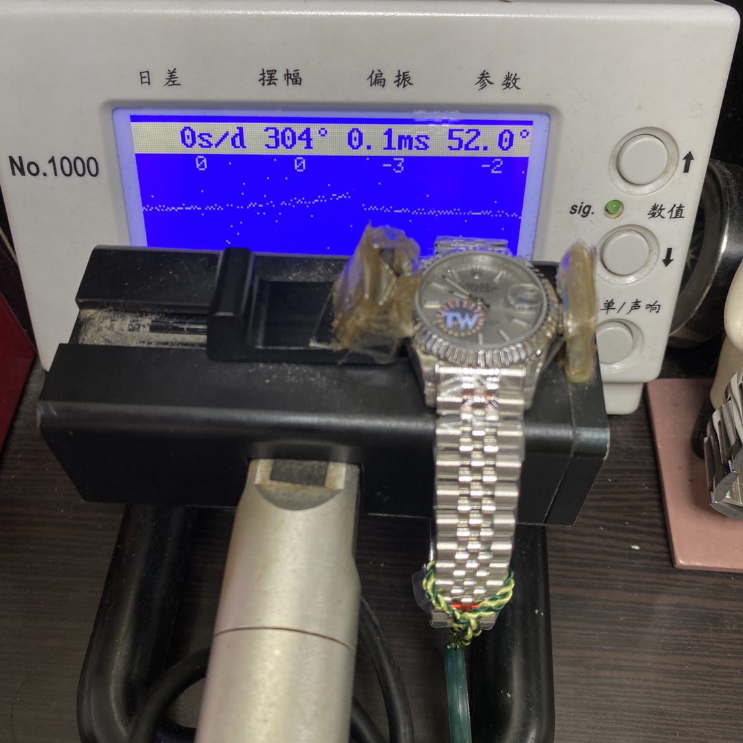 Rolex Datejust Series m279174-0005, White Case White Dial with Baton Hour Markers, 28mm Size, Five-Link Steel Bracelet