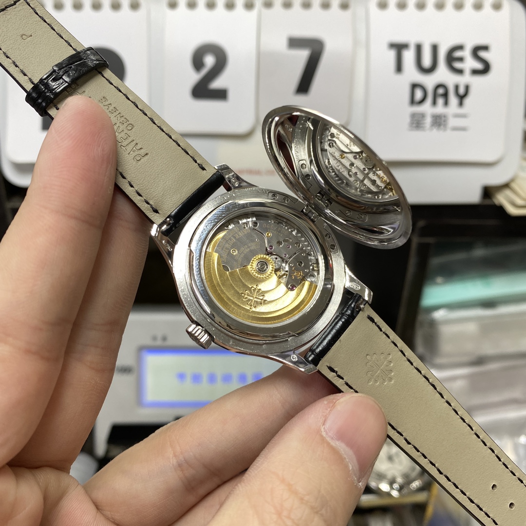 Patek Philippe Classical Watch Series 5527, White Case, White Dial, 39mm Size, Hinged Case Back.