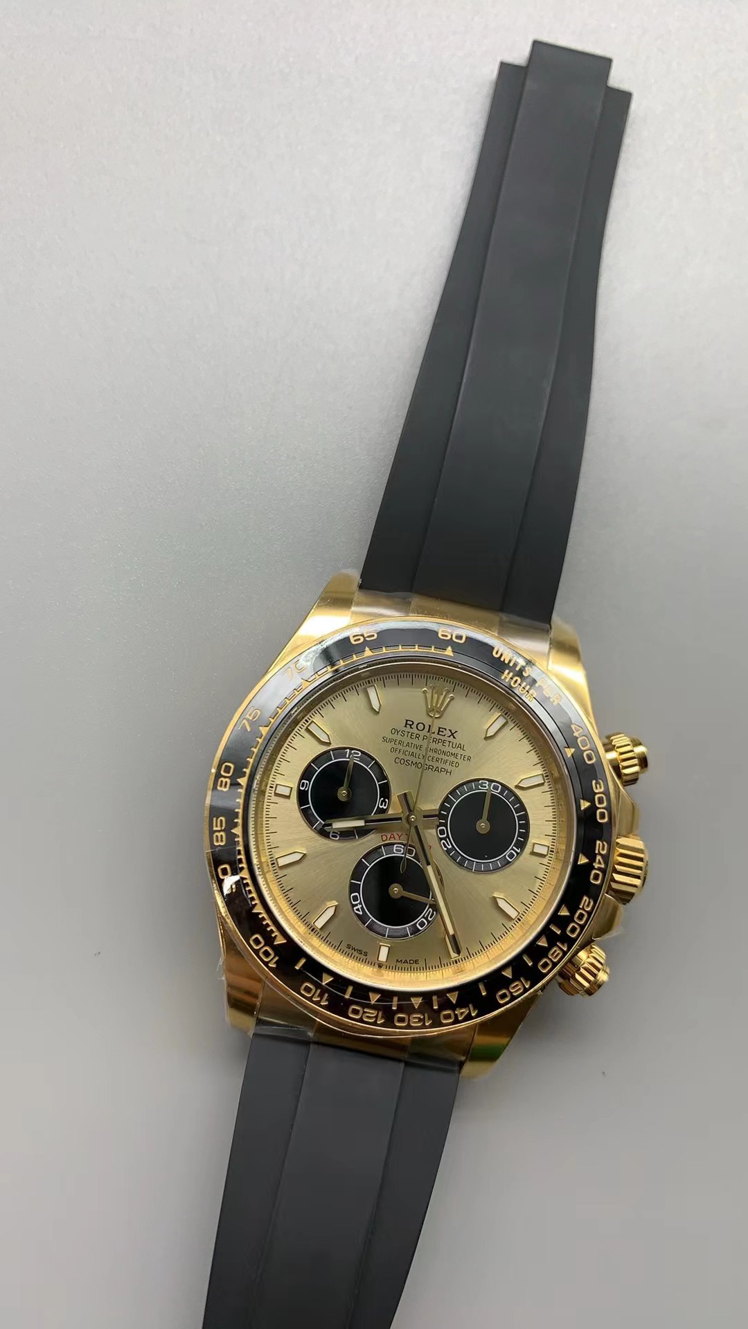 ROLEX DAYTONA 2023 GOLD CASE GOLD DIAL. 40MM