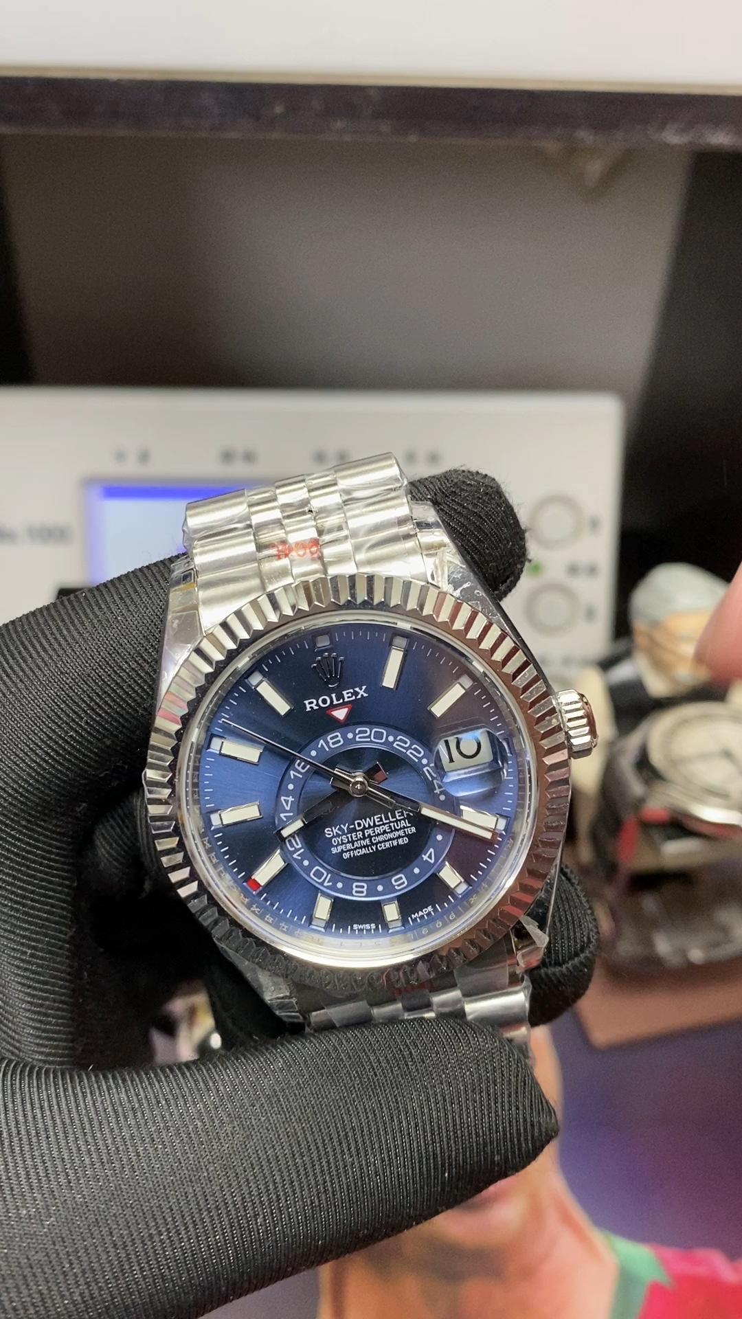 Rolex Sky-Dweller Series Watch Model M336934-0006 42mm