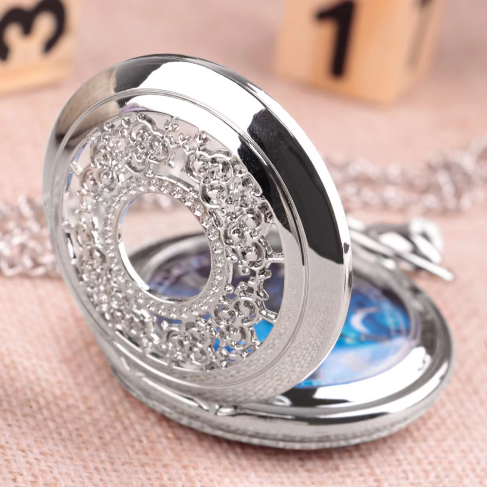 Exquise Starry Blue Dial Pendant Silver Hollow Case Quartz Pocket Watch Roman Numerals Retro Watches Souvenir Gift for Men Women